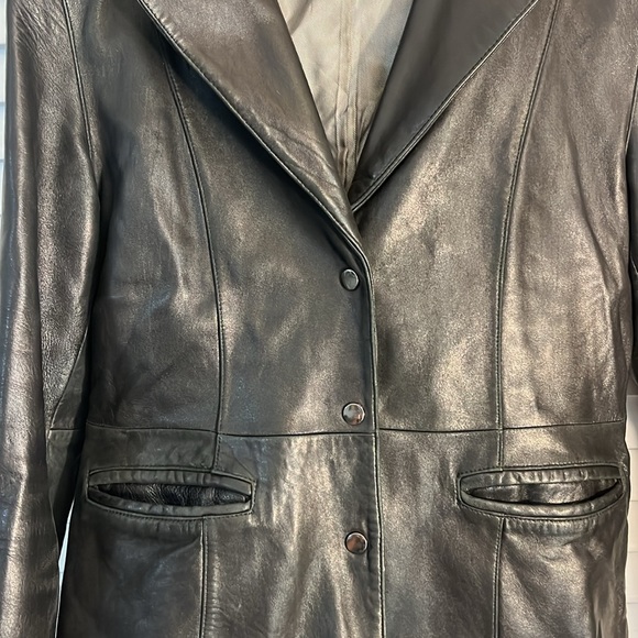 Gallery 100% Genuine Leather Women’s Blazer/Jacket. Size Large. - Picture 3 of 12